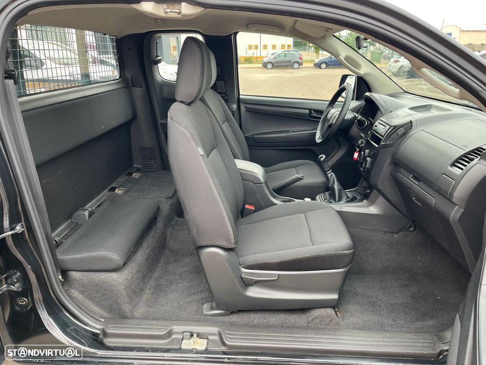 Isuzu D-Max - 15