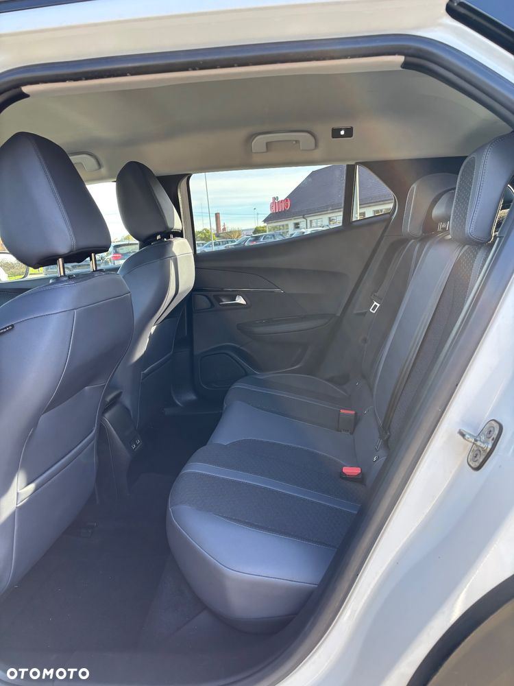 Peugeot 2008 PureTech 130 EAT8 Allure - 11