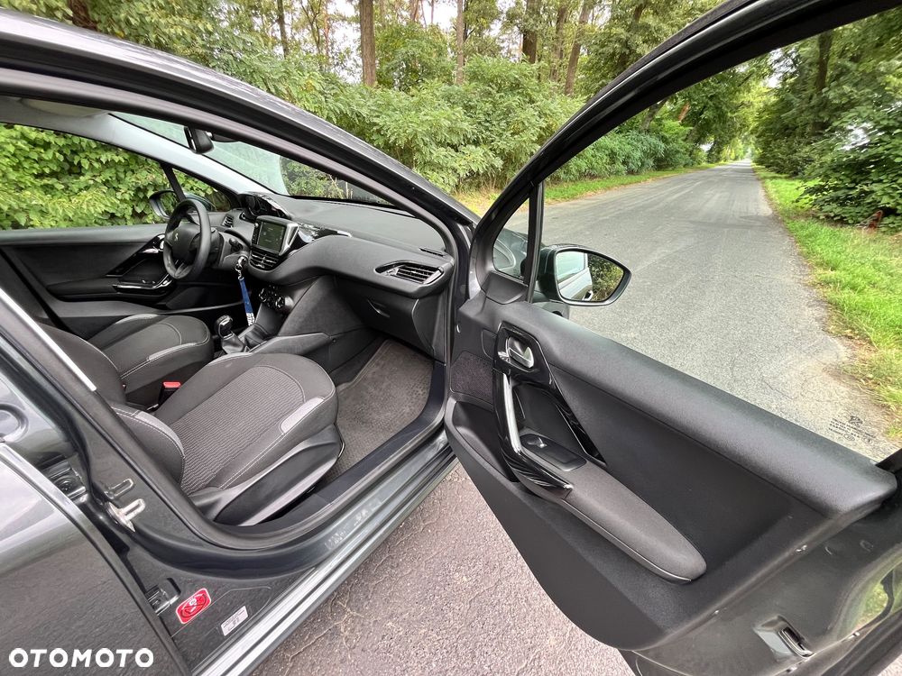 Peugeot 208 PureTech 82 Active - 16