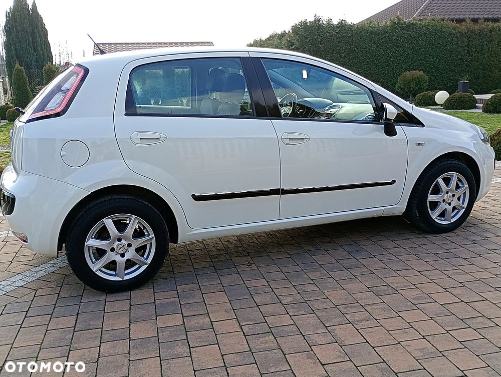 Fiat Punto 1.4 Estiva S&S - 12