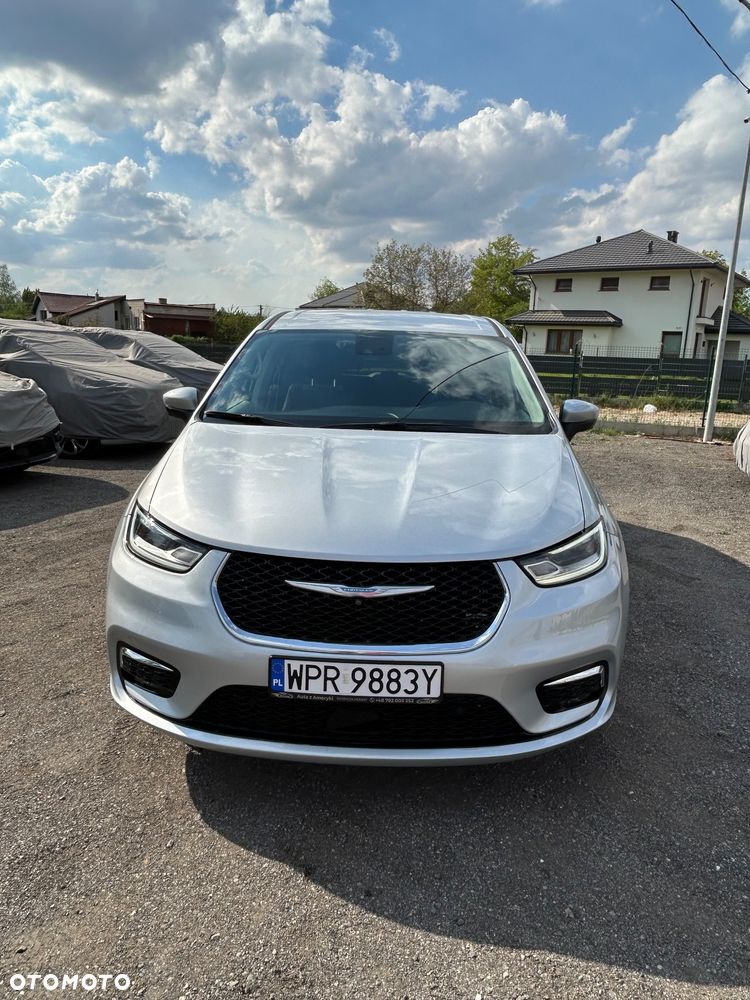 Chrysler Pacifica - 10