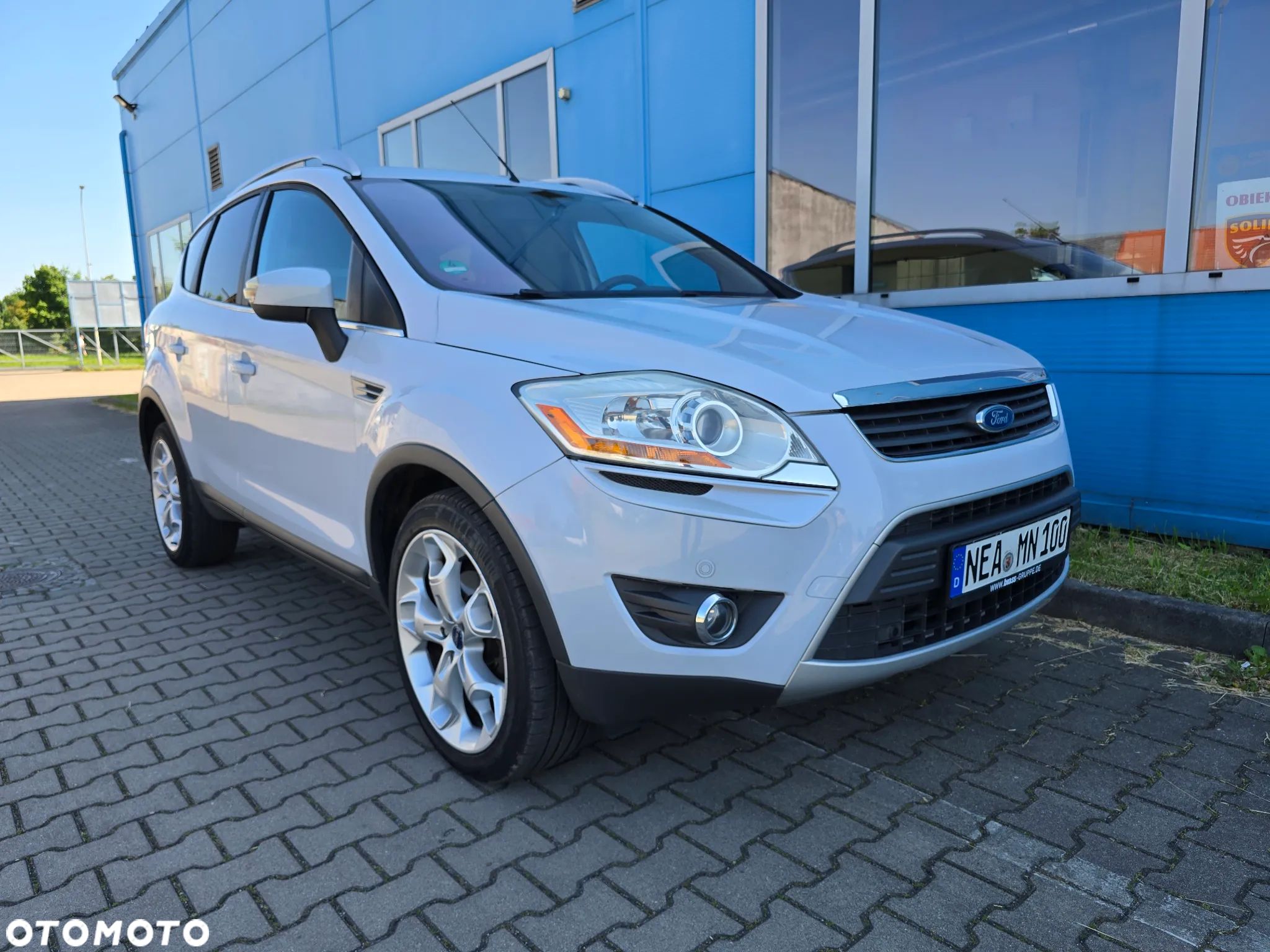 Ford Kuga 2.0 TDCi 2x4 Titanium - 1