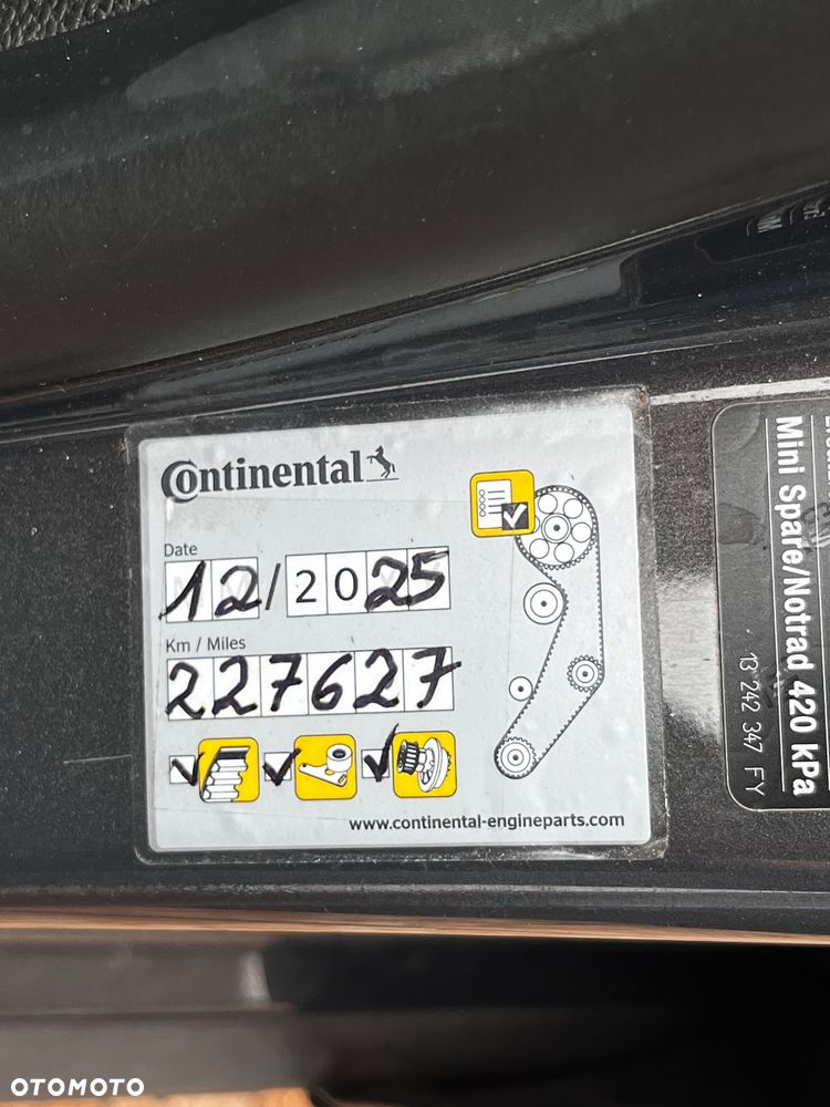 Opel Insignia - 15