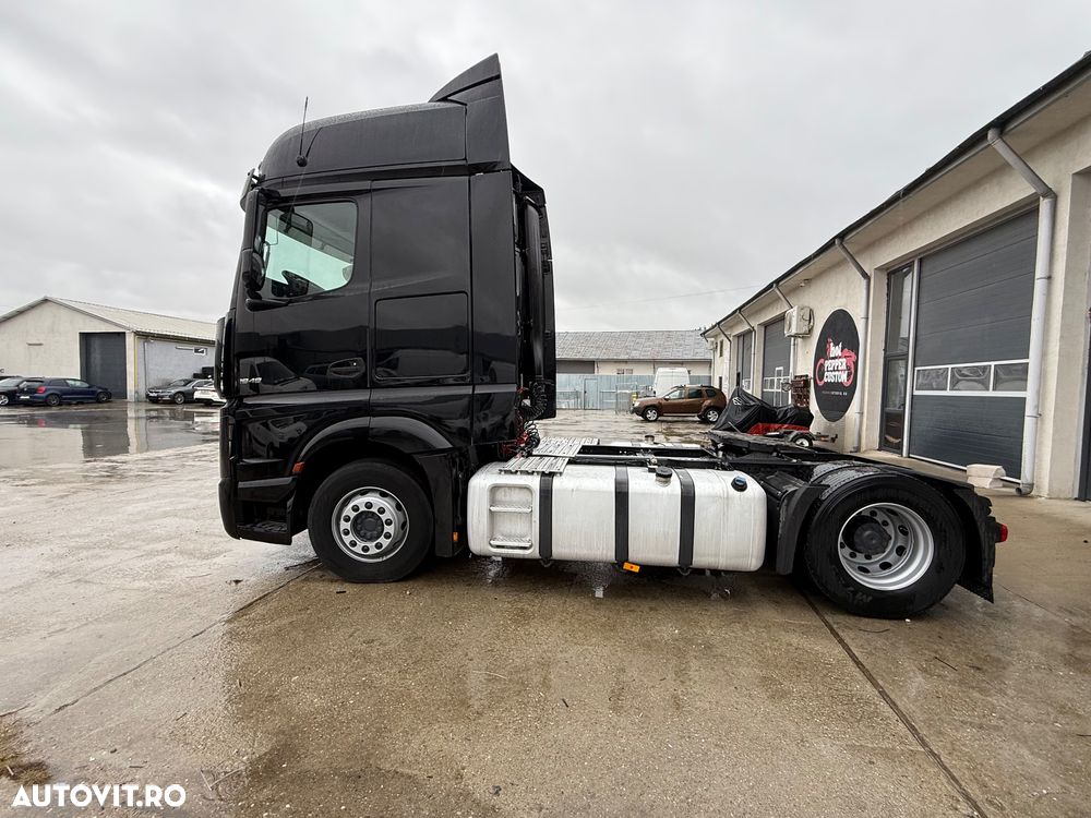 Mercedes-Benz Actros - 5