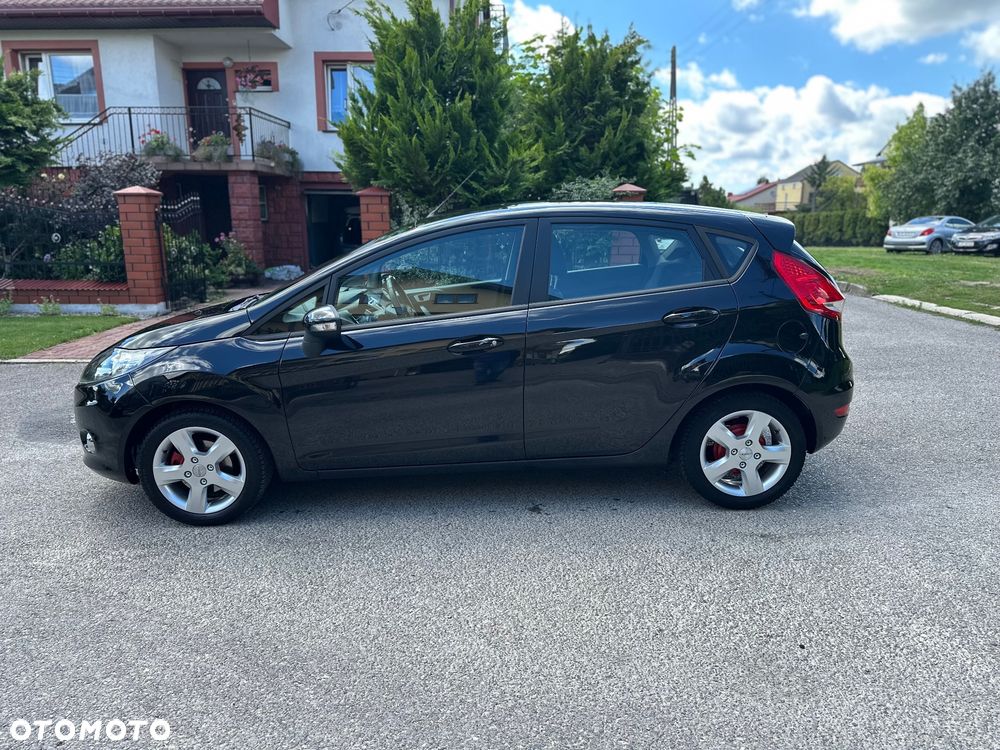 Ford Fiesta 1.25 Champions Edition - 4