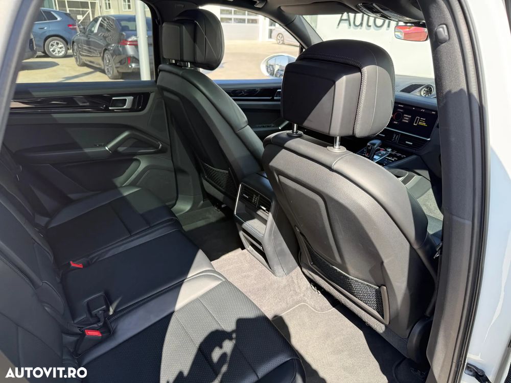 Porsche Cayenne - 11