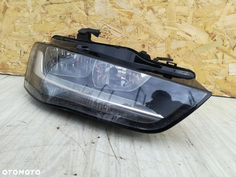 Audi A4 B8 Lift lampa reflektor przód prawa Anglik 11/14 - 2