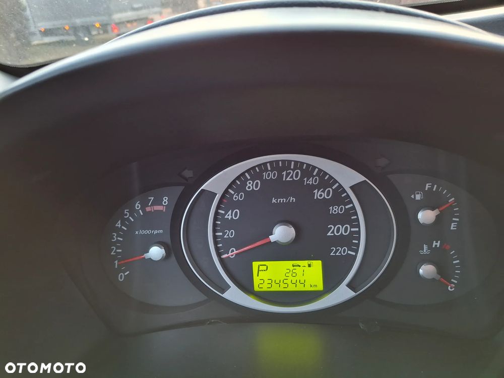 Hyundai Tucson 2.7 GLS - 7