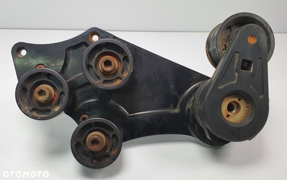 ŁAPA NAPINACZ PASKA KOMPRESORA WHIPPLE FORD MUSTANG VI 5.0 GT - 1