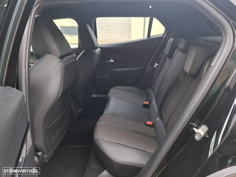 Peugeot 2008 1.2 PureTech GT Line - 36