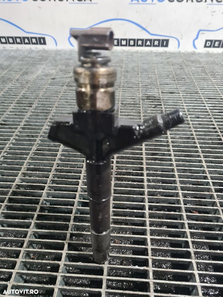 Injector Nissan Pathfinder 2.5 Diesel D40 2004 - 2010 174CP YD25DDTi (922) D820FFF1 - 2