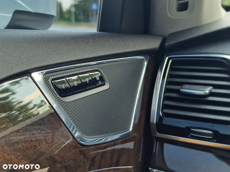 Volvo XC 90 T6 AWD Momentum 7os - 25