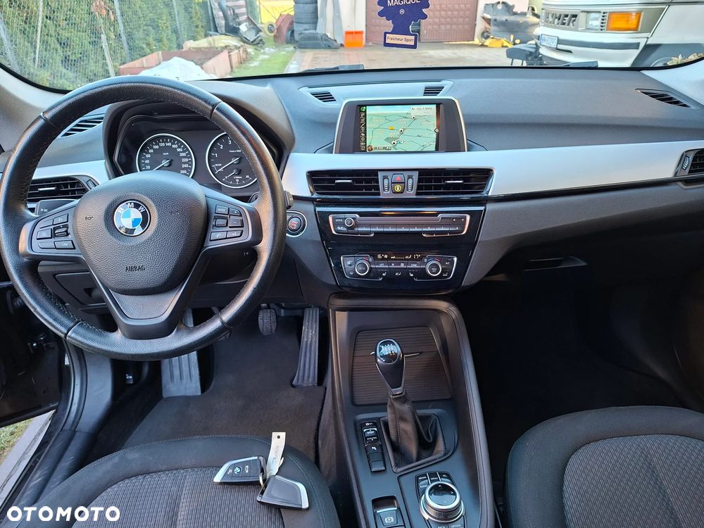 BMW X1 sDrive18i - 6
