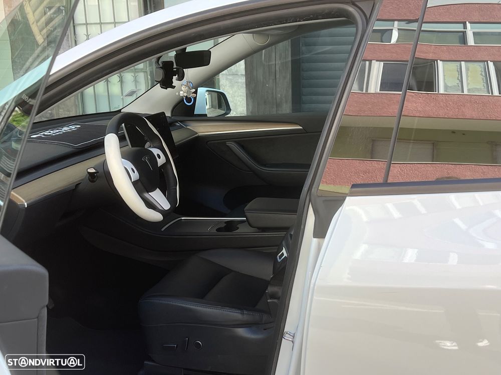 Tesla Model Y Tração Traseira - 21