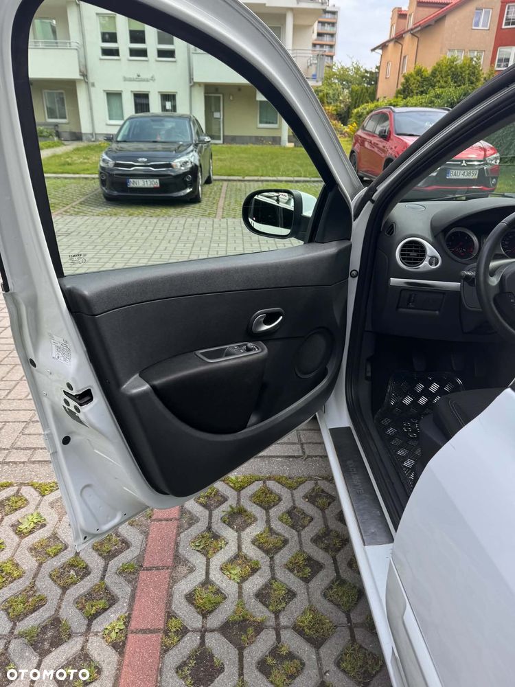 Renault Clio 1.5 dCi Night&Day - 6