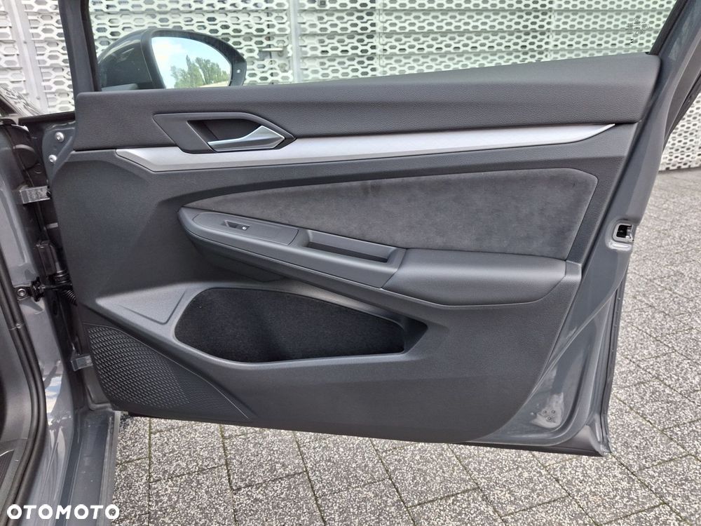Volkswagen Golf - 13