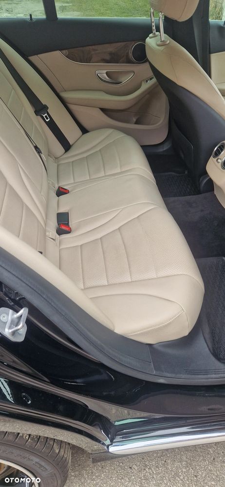 Mercedes-Benz Klasa C 300 7G-TRONIC Exclusive - 15