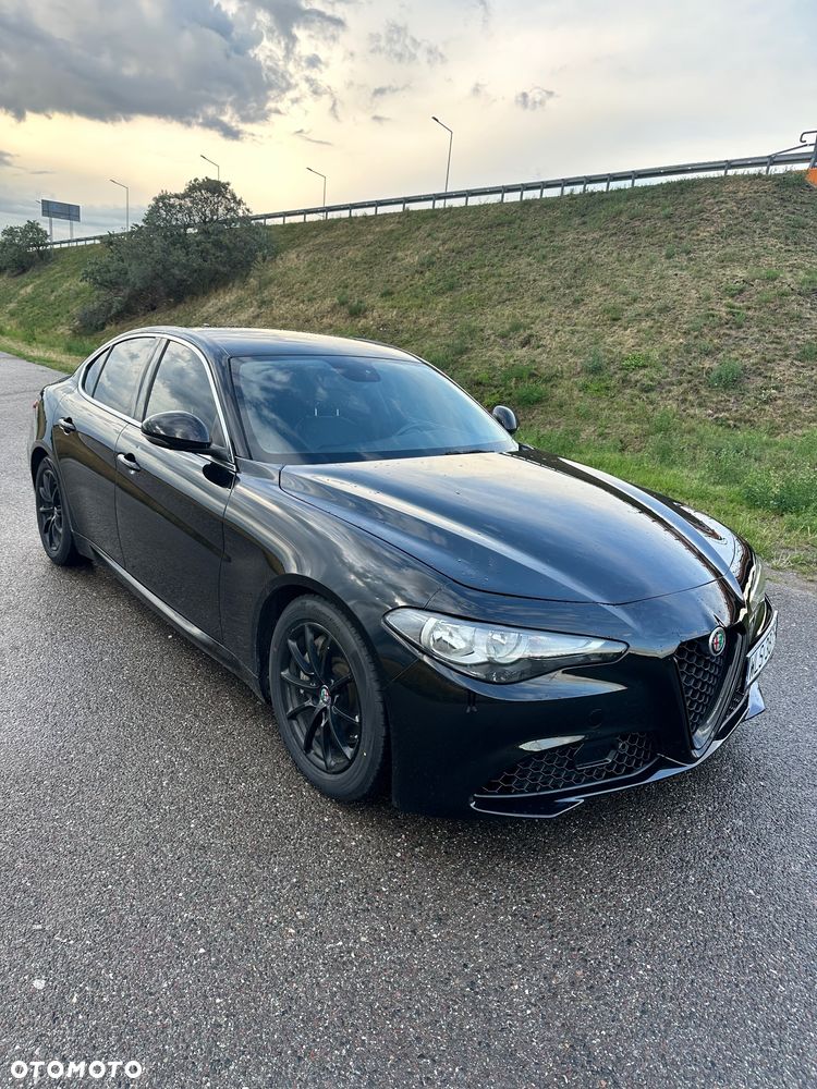 Alfa Romeo Giulia 2.0 Turbo 16V AT8 Veloce - 3