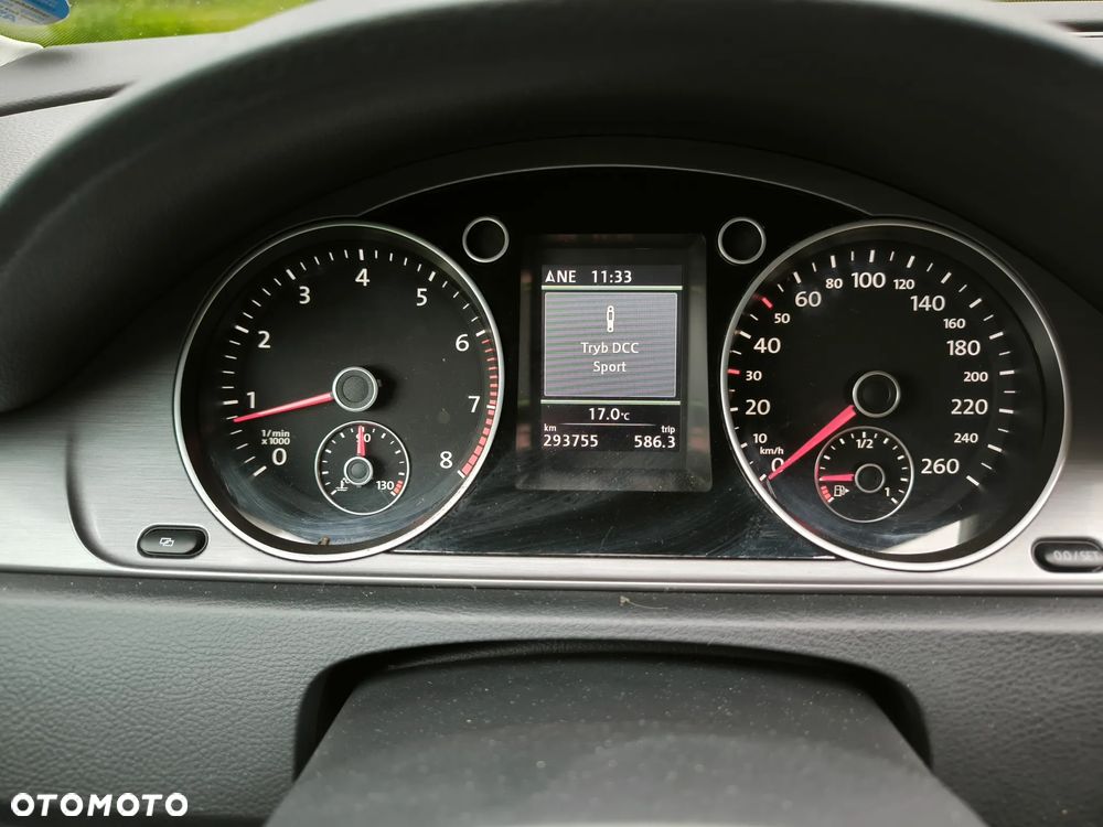 Volkswagen Passat - 7