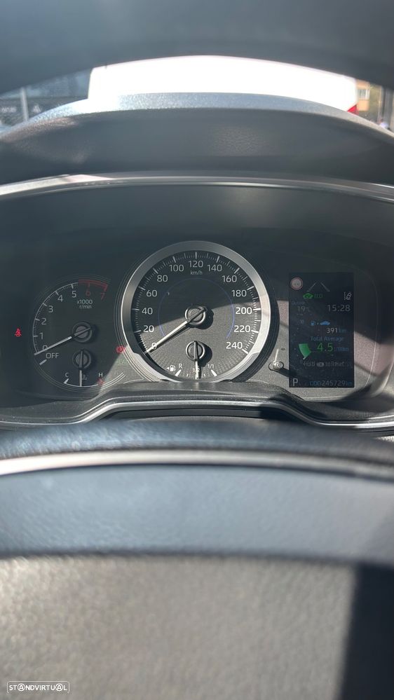 Toyota Corolla 1.8 Hybrid Comfort - 8