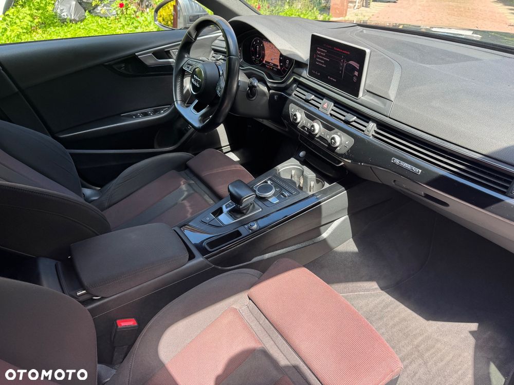 Audi A4 Avant 2.0 TDI Quattro Design S tronic - 17