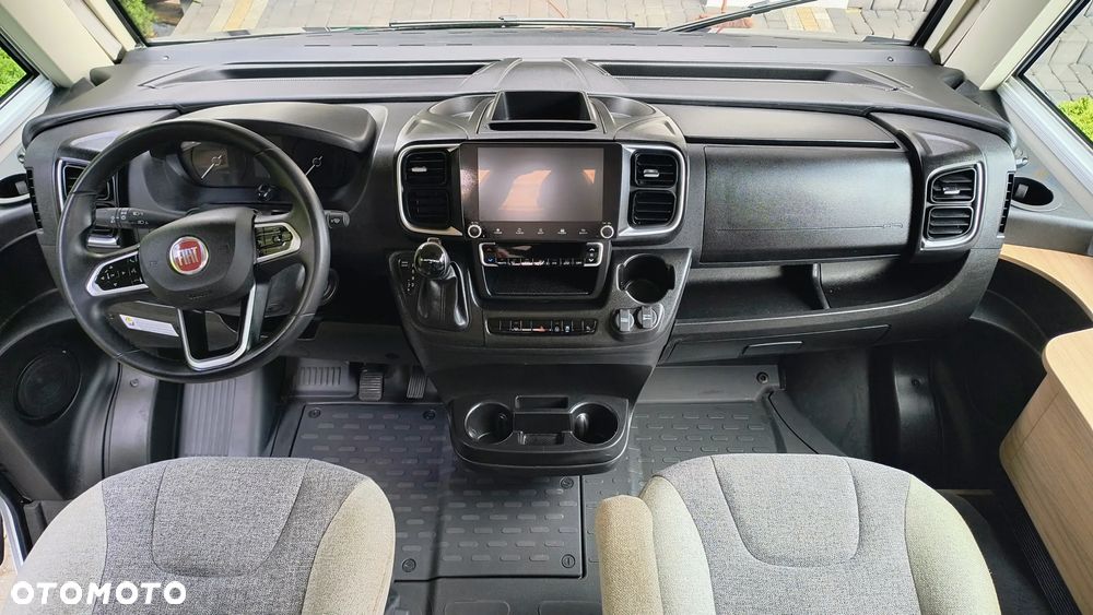 KNAUS LIVE I - 18