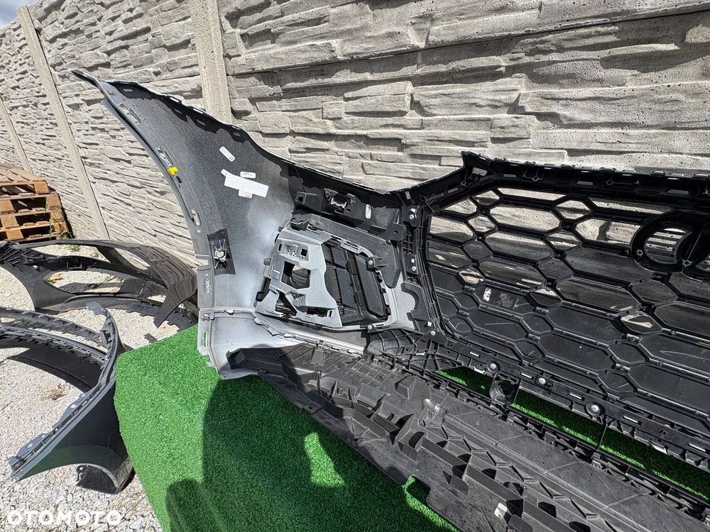 Audi Q5 80A lift S-line Zderzak Przód - 4