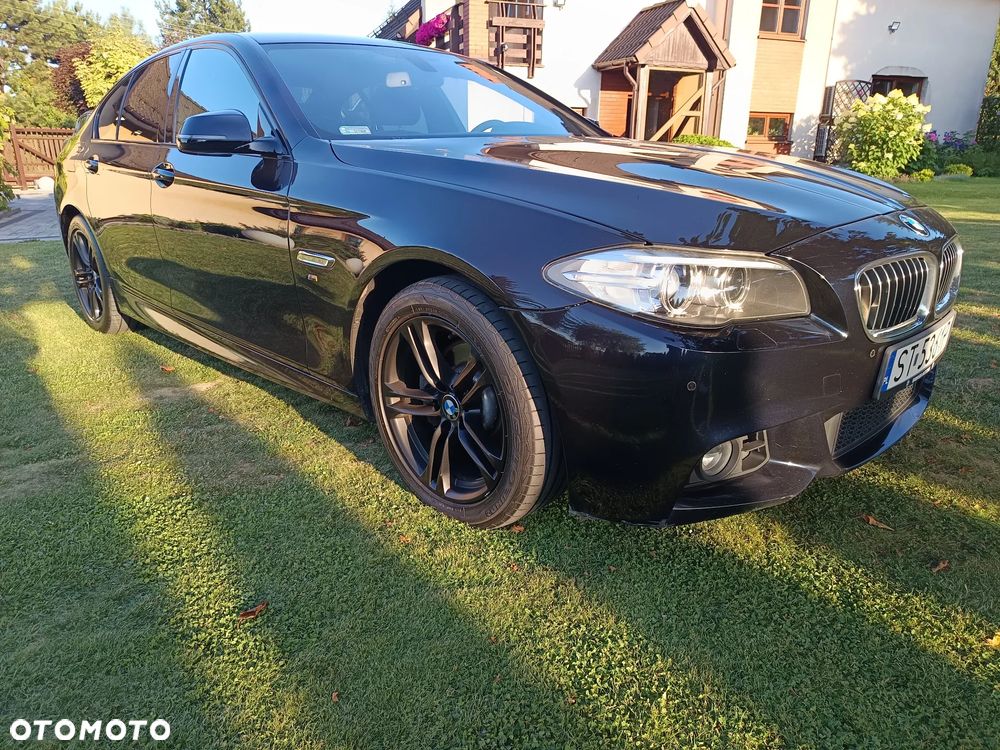 BMW Seria 5 520d xDrive - 12