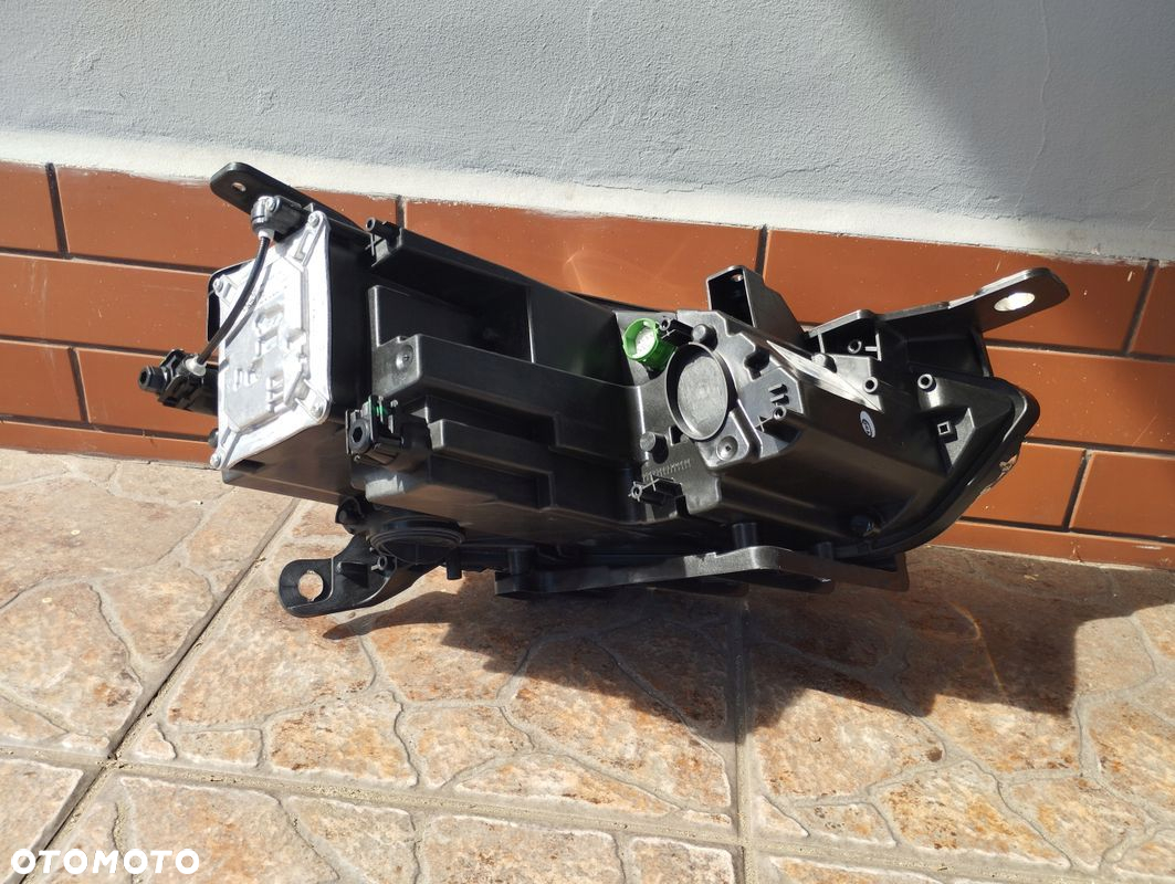 Lampa Xenon Nieskrętny Maserati Ghibli 670106273 670106266 NOWE ORYGINALNE! - 7