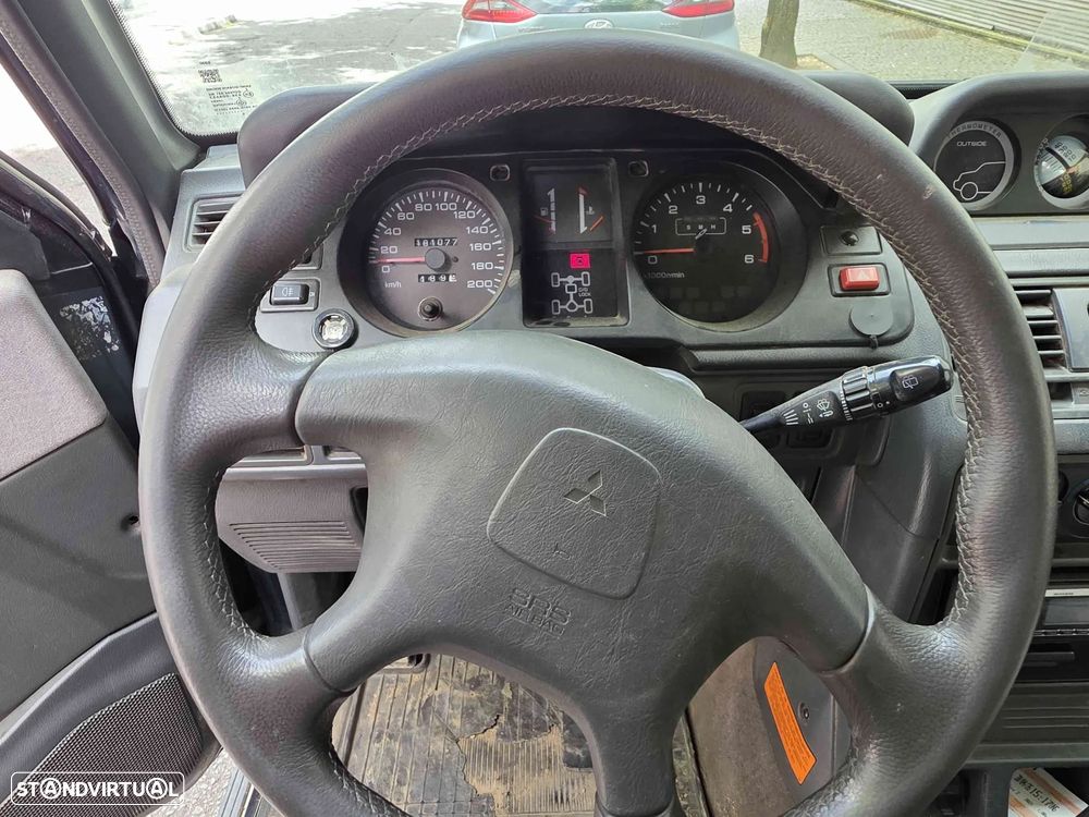 Mitsubishi Pajero 2.8 TD GLS Longo ABS - 11
