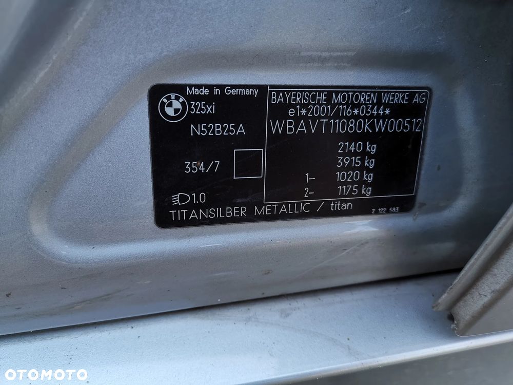 BMW Seria 3 325i - 8