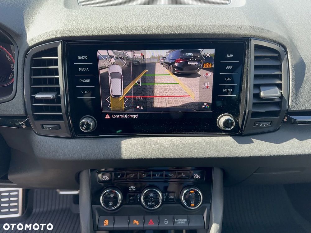 Skoda Karoq 1.5 TSI ACT Sportline DSG - 25