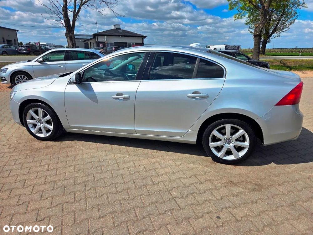 Volvo S60 D2 Drive-E Momentum - 17