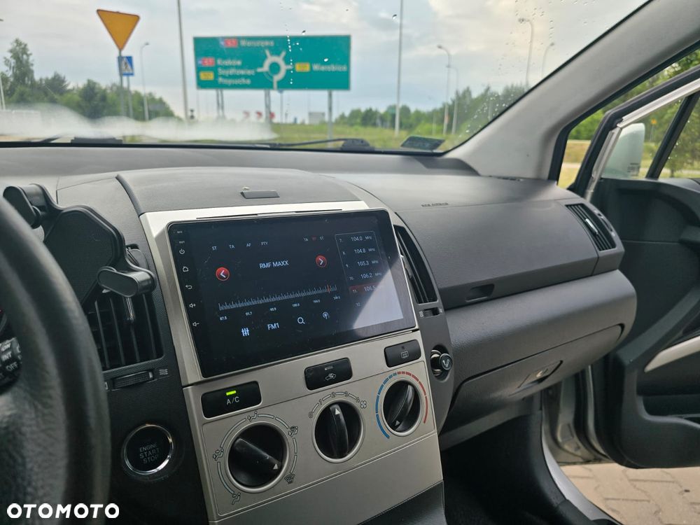 Toyota Corolla Verso - 4