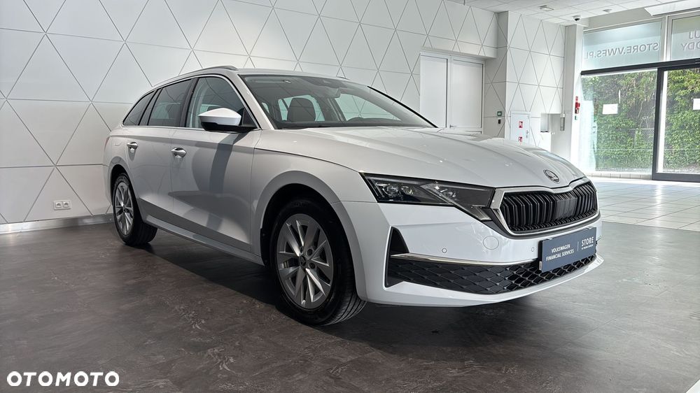 Skoda Octavia 1.5 TSI mHEV Selection DSG - 8