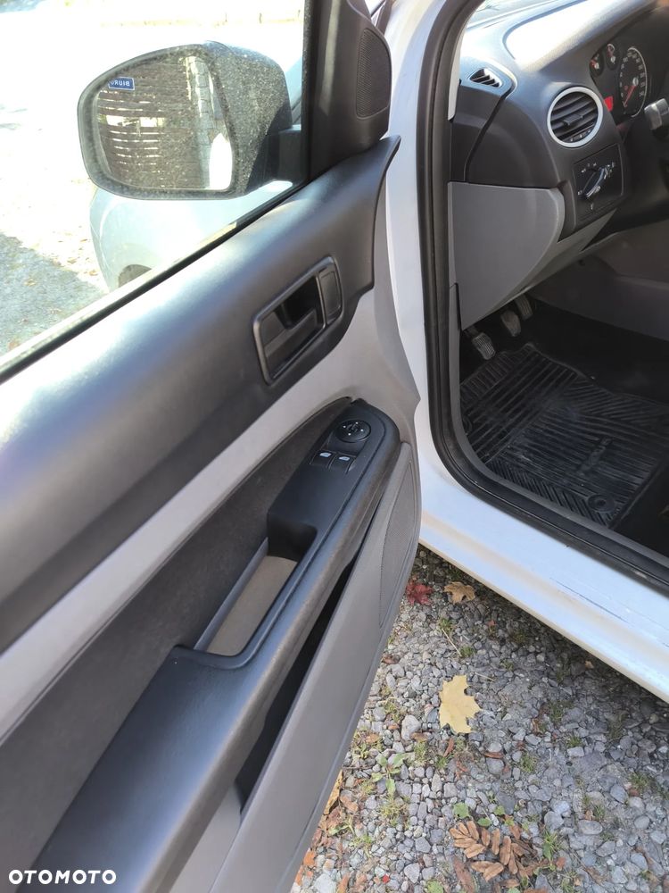 Ford Focus 1.6 Trend EU5 - 9