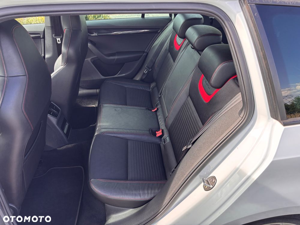 Skoda Octavia 2.0 TDI (Green tec) RS - 16