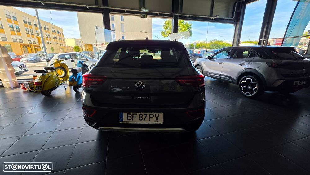 VW T-Roc 1.0 TSI Life - 24