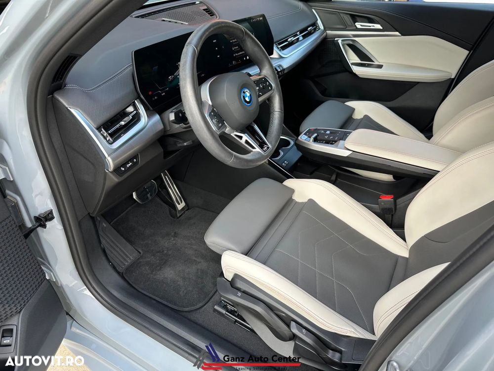 BMW iX2 eDrive20 - 7