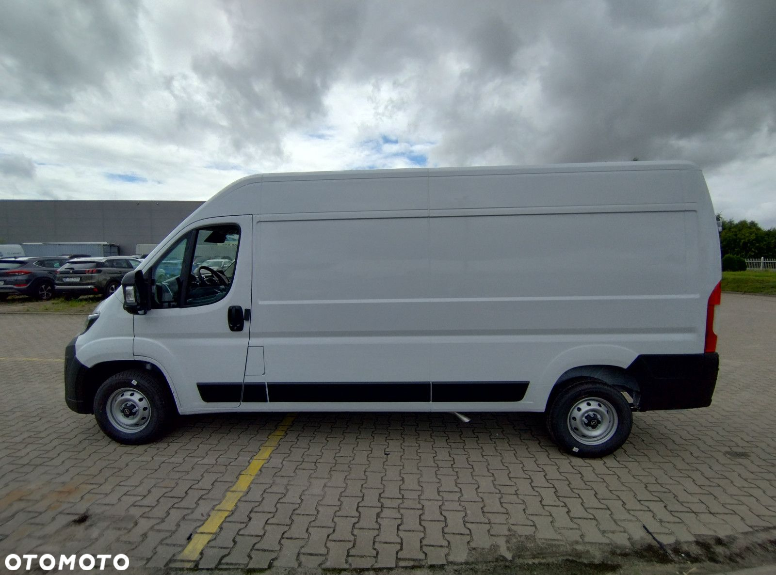 Opel movano Movano Furgon L3H2 2.2 Diesel 140KM MT6 Euro 6E DMC 3.3t 13m3 - 3