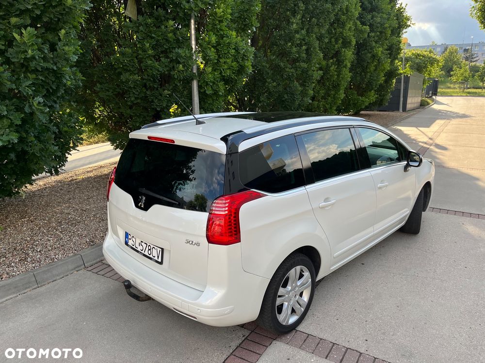 Peugeot 5008 HDI 115 Allure - 2