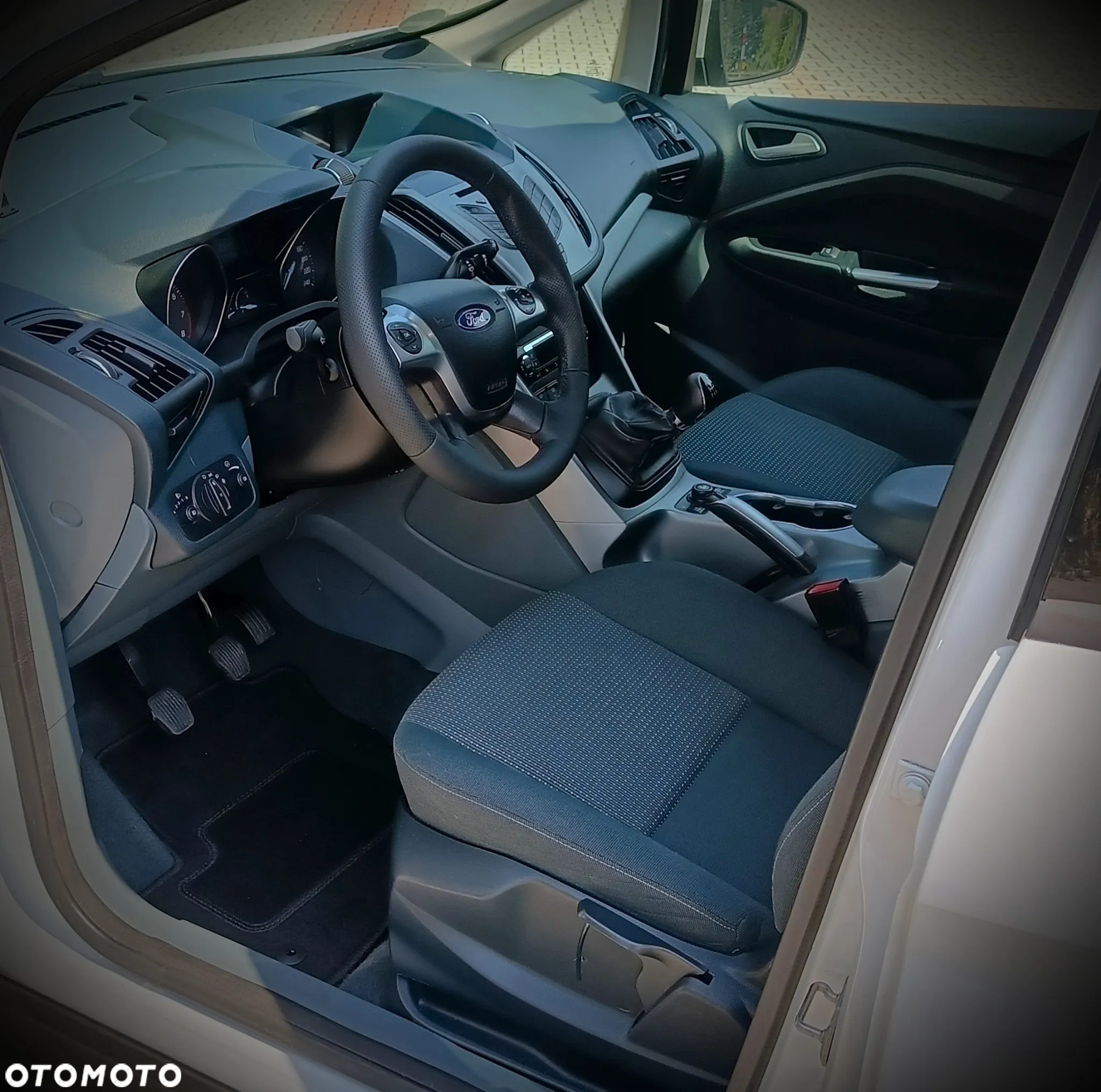 Ford C-MAX - 17