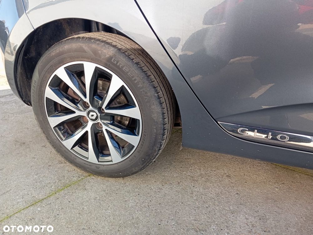 Renault Clio TCe 90 TECHNO - 32