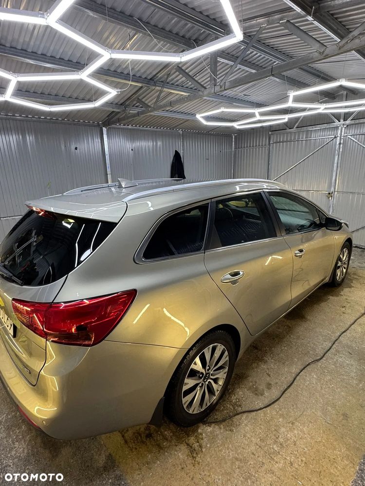 Kia Ceed 1.6 CRDi L Business Line - 6