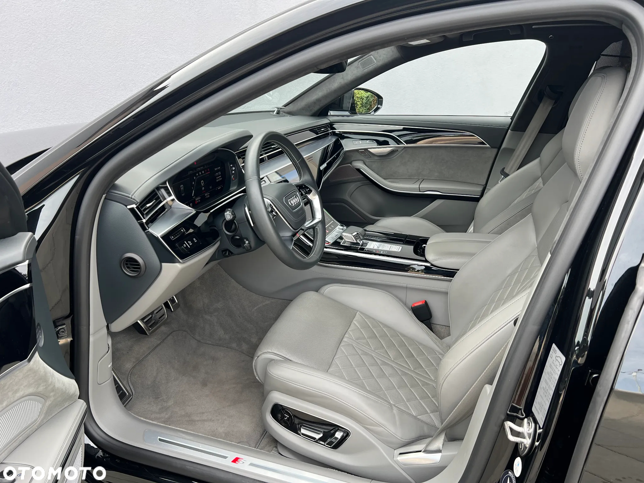Audi S8 - 9
