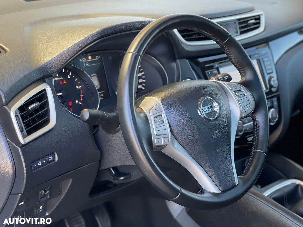 Nissan Qashqai 1.5 DCI TEKNA - 19