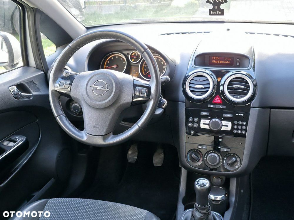 Opel Corsa - 13