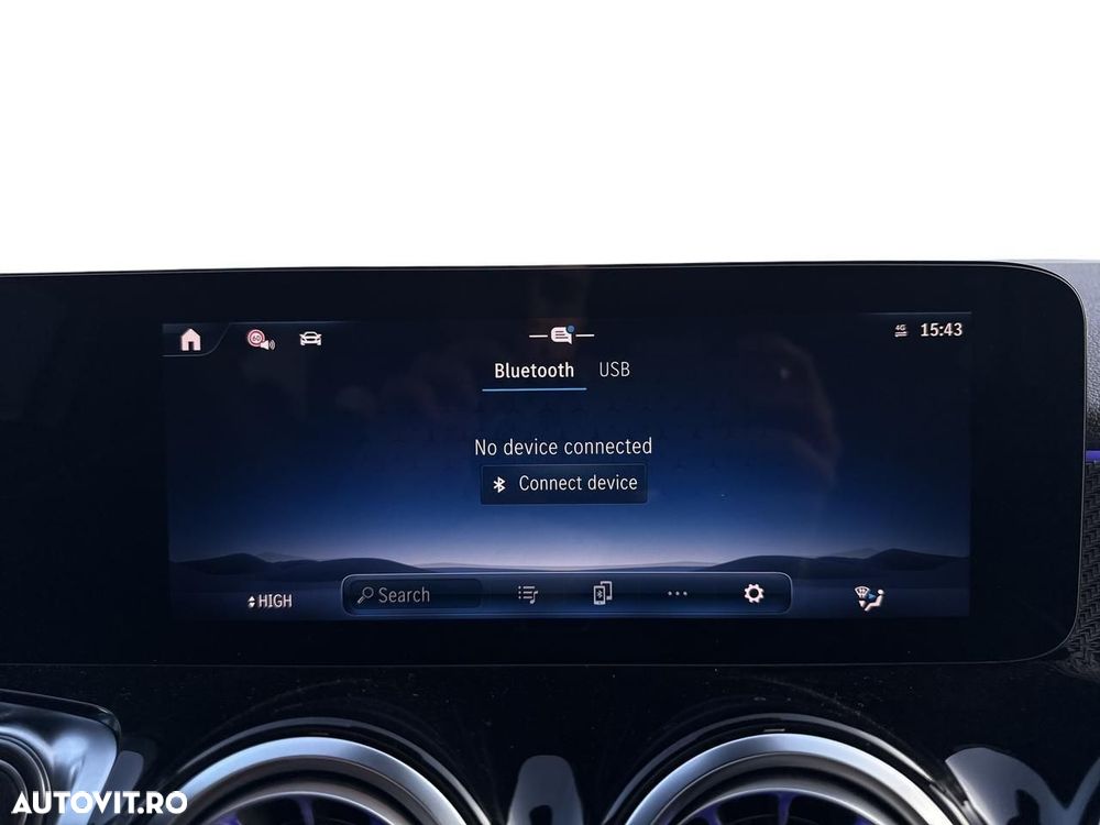 Mercedes-Benz GLB - 15