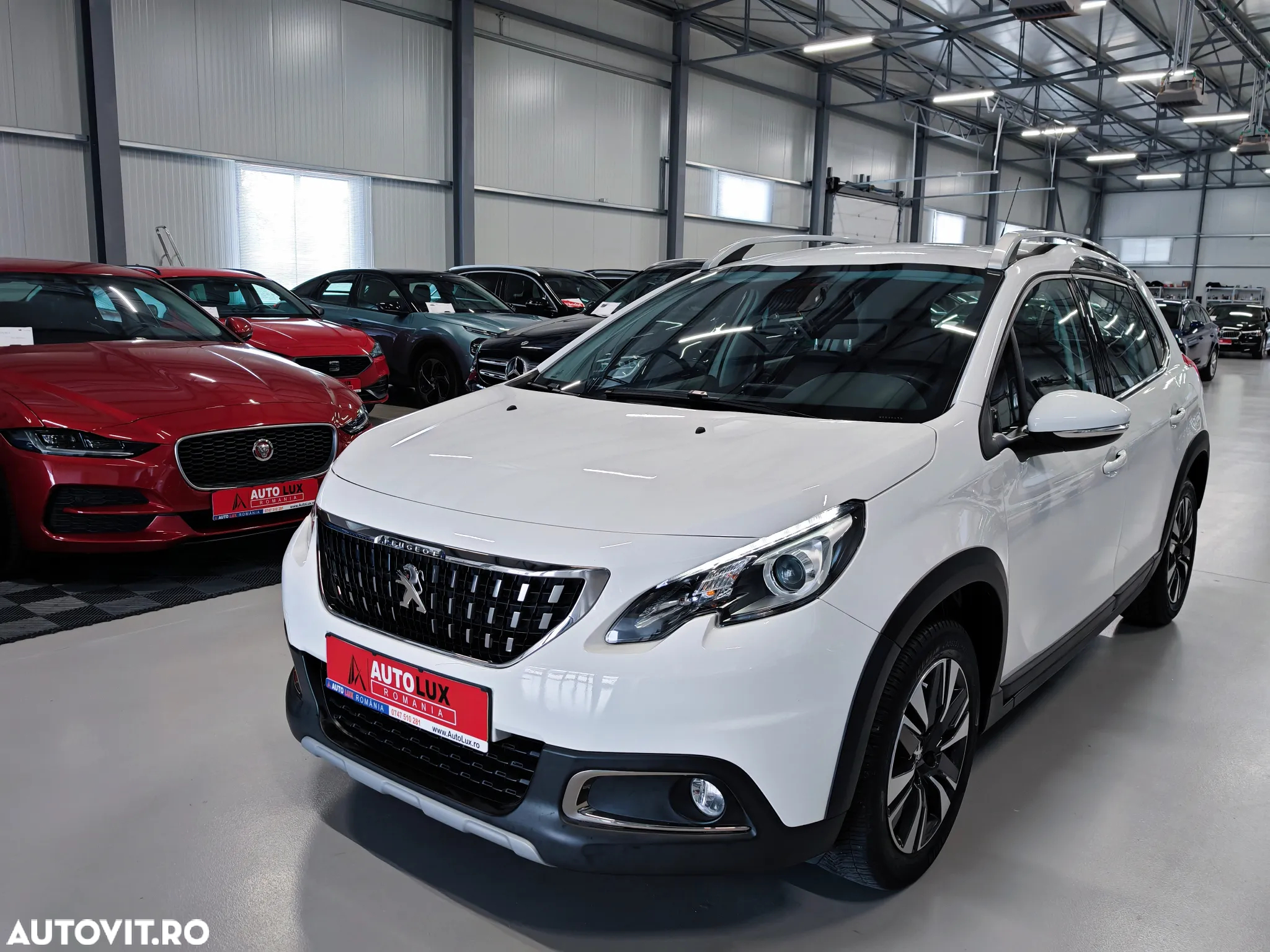 Peugeot 2008 1.2 PureTech Turbo EAT6 S&S Allure - 10