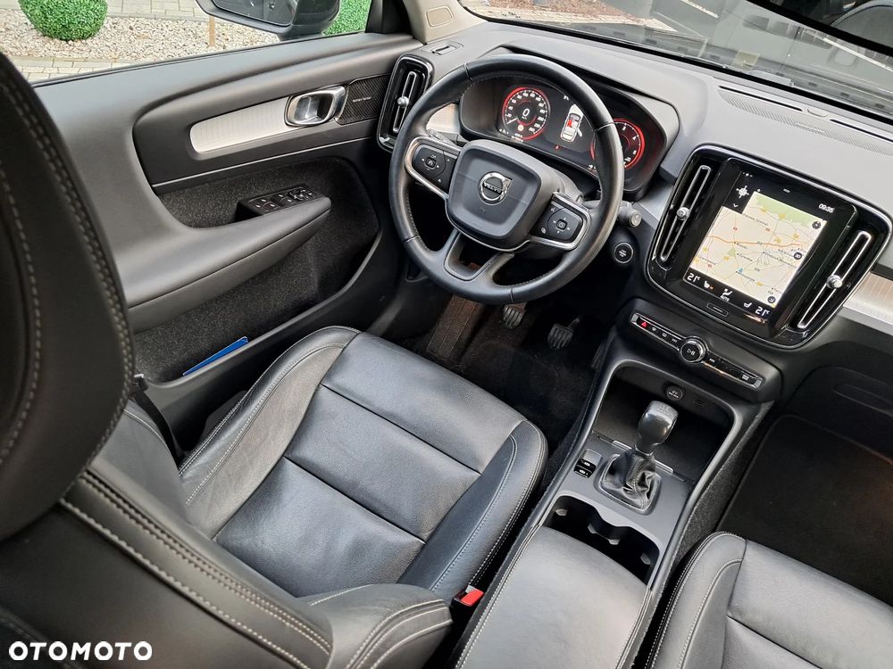 Volvo XC 40 D3 Momentum Pro - 17